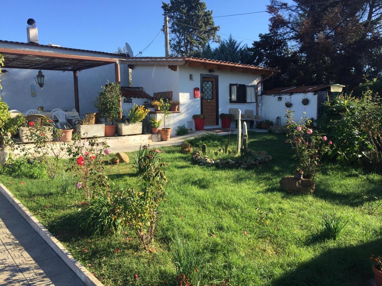 The Flower House Bed & Breakfast *